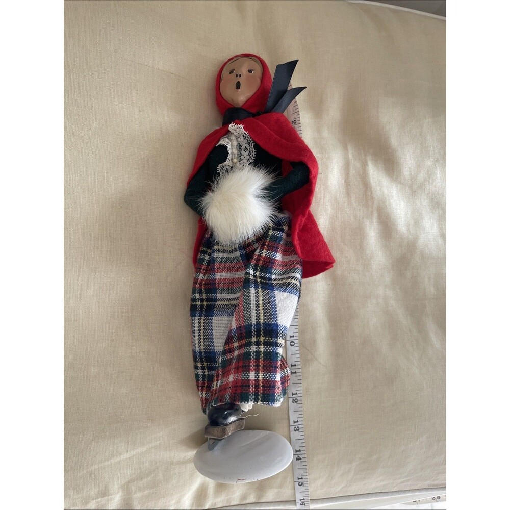 Byers Choice 1992 The Skaters Woman red hood plaid skirt fur Muff  Signed 53/100